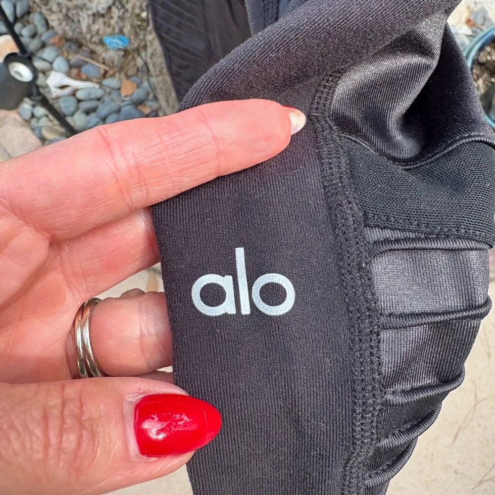 ALO Yoga Black Textured Leggings